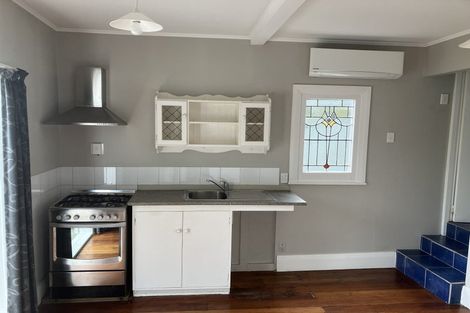 Photo of property in 13 Balmoral Terrace, Newtown, Wellington, 6021