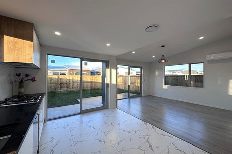 Photo of property in 16 Heihei Street, Papakura, 2110