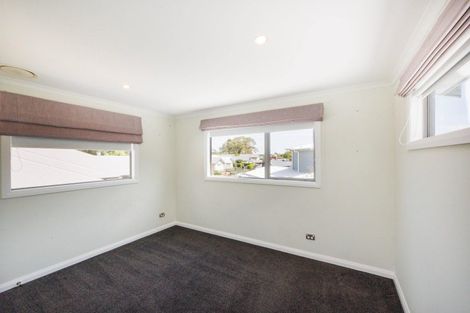 Photo of property in 7 Tower Place, Fitzherbert, Palmerston North, 4410