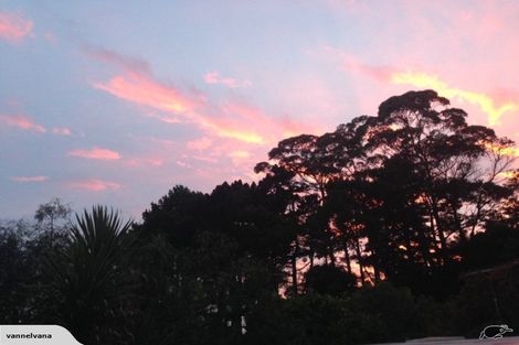 Photo of property in 2/16 Malters Place, Browns Bay, Auckland, 0630