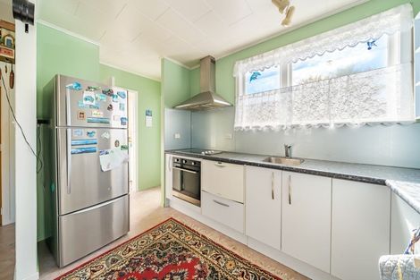 Photo of property in 22 Oregon Drive, Maoribank, Upper Hutt, 5018