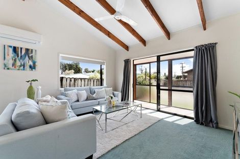 Photo of property in 3/388a West Coast Road, Glen Eden, Auckland, 0602