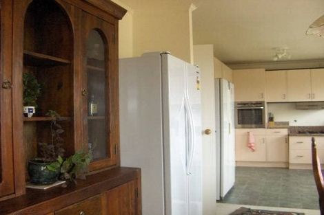 Photo of property in 28 Ronald Macken Place, Windsor Park, Auckland, 0632