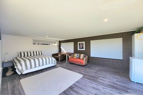 Photo of property in 8 Oakleigh Crescent, Oamaru North, Oamaru, 9400