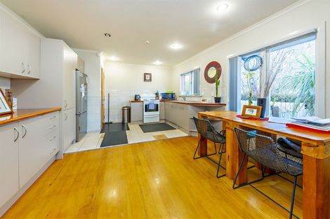 Photo of property in 147 Ennis Avenue, Pakuranga Heights, Auckland, 2010