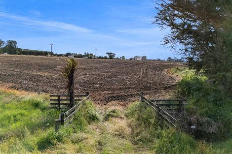 Photo of property in 40 Rona Road, Brixton, Waitara, 4382