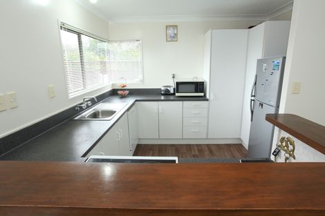 Photo of property in 7 Rosehill Place, Nawton, Hamilton, 3200