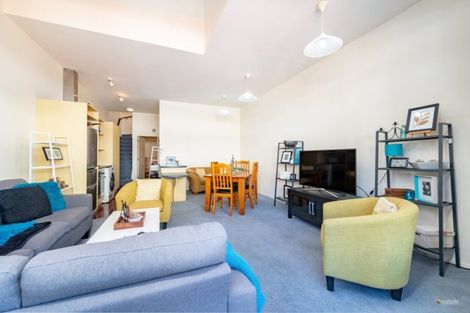 Photo of property in Metro Apartments, 5/220 Thorndon Quay, Pipitea, Wellington, 6011
