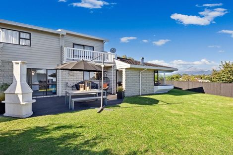 Photo of property in 13 Tamati Place, Merrilands, New Plymouth, 4312