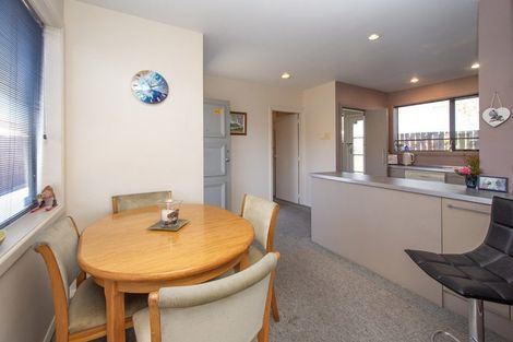 Photo of property in 25 Beach Road, North New Brighton, Christchurch, 8083