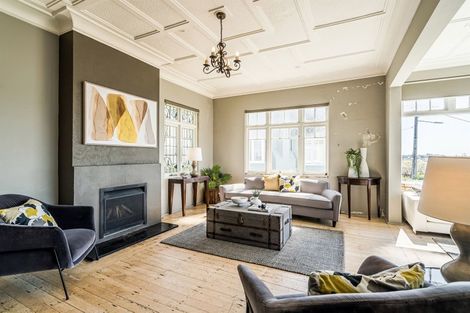 Photo of property in 16 Hinemoa Terrace, Birkenhead, Auckland, 0626