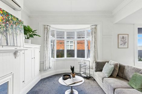 Photo of property in 253 Macandrew Road, Forbury, Dunedin, 9012