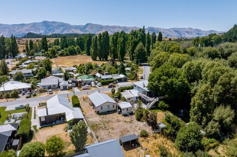 Photo of property in 18 Arklow Street, Albert Town, Wanaka, 9305
