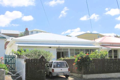 Photo of property in 6 Wright Street, Mount Cook, Wellington, 6021