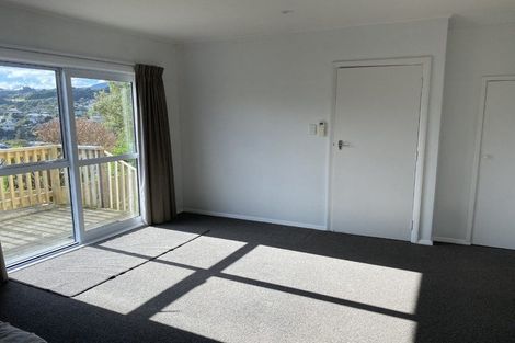 Photo of property in 10 Oriel Place, Tawa, Wellington, 5028