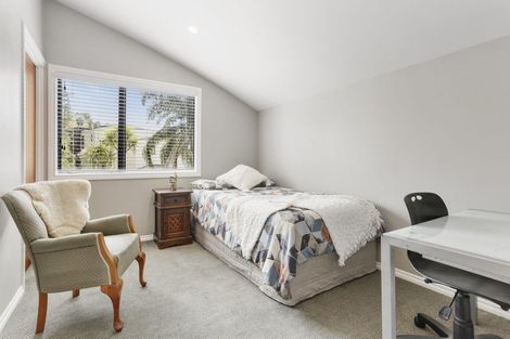 Photo of property in 61 Newhaven Terrace, Mairangi Bay, Auckland, 0630