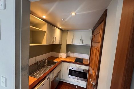 Photo of property in 195 The Terrace, Wellington Central, Wellington, 6011