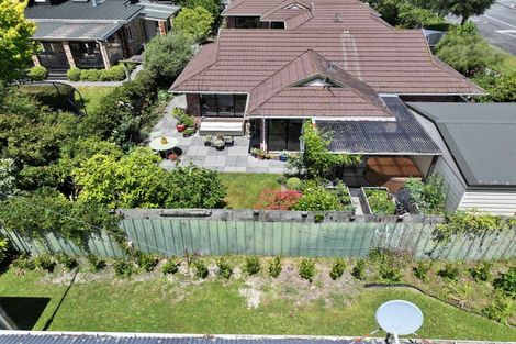Photo of property in 2b Terminus Street, Silverstream, Upper Hutt, 5019