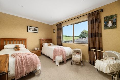 Photo of property in 16 Riddington Rise, Ohauiti, Tauranga, 3112