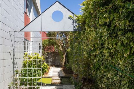 Photo of property in 4 Peacock Street, Christchurch Central, Christchurch, 8013
