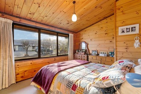 Photo of property in 2 Bruce Street, Cromwell, 9310