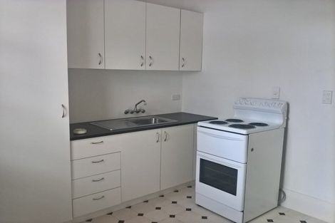 Photo of property in 96 North Avon Road, Richmond, Christchurch, 8013