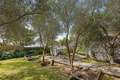 Photo of property in 16 Tuawera Terrace, Clifton, Christchurch, 8081