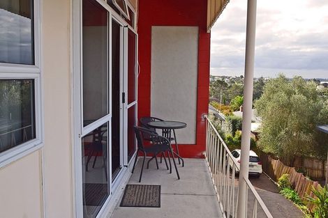 Photo of property in 7/219 Onewa Road, Birkenhead, Auckland, 0626