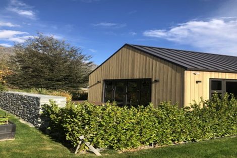 Photo of property in 2 Kerrera Lane, Jacks Point, Queenstown, 9371