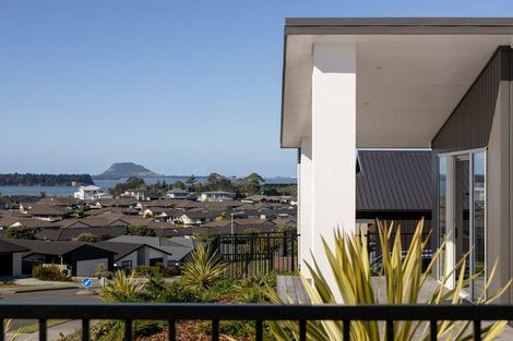 Photo of property in 58 Ridge Drive, Omokoroa, 3114