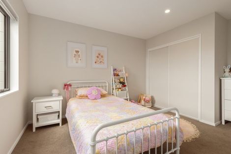 Photo of property in 74a Moncks Spur Road, Redcliffs, Christchurch, 8081