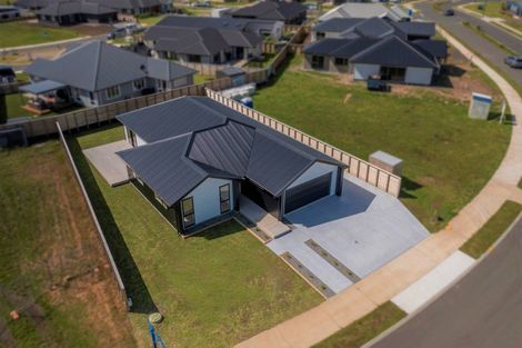 Photo of property in 267 Kupe Drive, Whitianga, 3510