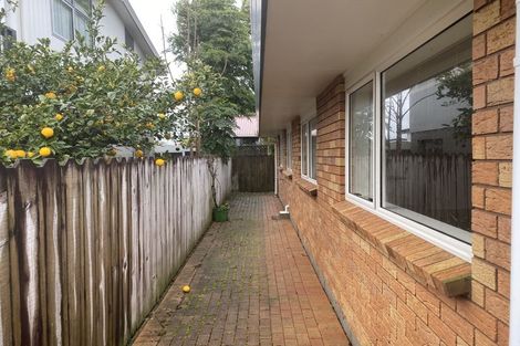 Photo of property in 48a Torkar Road, Clarks Beach, 2122
