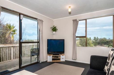 Photo of property in 3/10 Westward Ho, Glen Eden, Auckland, 0602