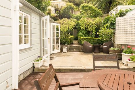 Photo of property in 194 Sydney Street West, Thorndon, Wellington, 6011