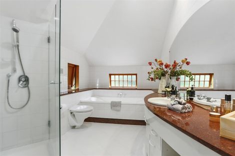 Photo of property in 2/15 Sylvan Park Avenue, Milford, Auckland, 0620