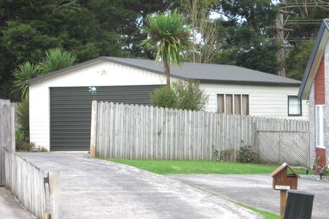 Photo of property in 12 Lanier Place, Glendene, Auckland, 0602