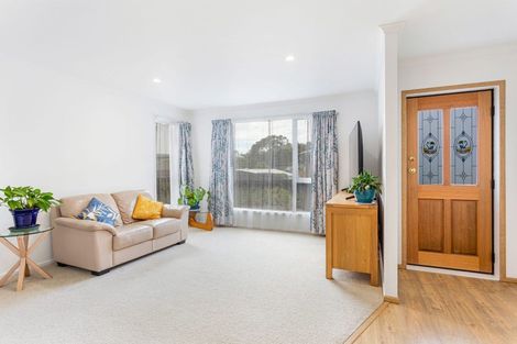 Photo of property in 24 Donald Place, Stillwater, Silverdale, 0993