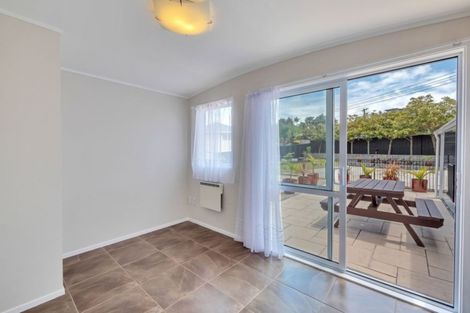 Photo of property in 267 Vipond Road, Stanmore Bay, Whangaparaoa, 0932