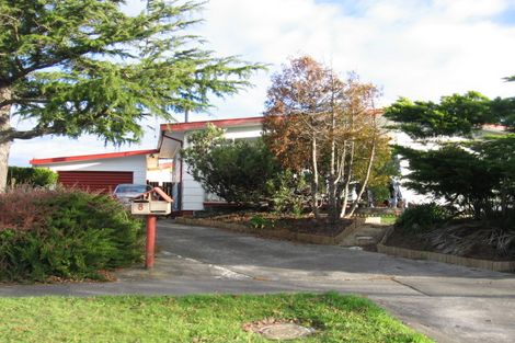 Photo of property in 8 Pinedale Parade, Milson, Palmerston North, 4414