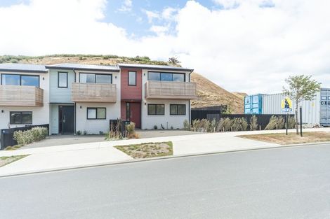 Photo of property in 47 Oakum Road, Whitby, Porirua, 5024
