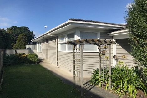 Photo of property in 2/8 Waterloo Street, Howick, Auckland, 2014