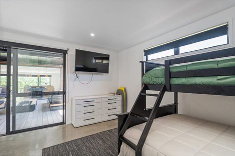 Photo of property in 31 Longreach Drive, Cooks Beach, Whitianga, 3591