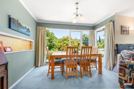 Photo of property in 18 Harewood Grove, Pinehaven, Upper Hutt, 5019