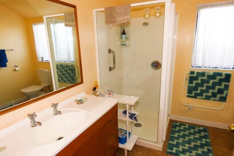 Photo of property in 48 Derby Street, Westport, 7825