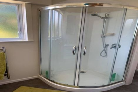 Photo of property in 2 Porter Place, Paekakariki, 5034