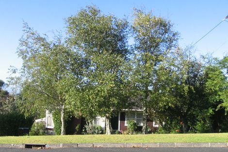 Photo of property in 37 Tui Glen Road, Birkenhead, Auckland, 0626