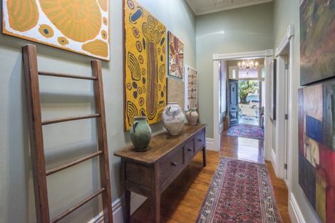 Photo of property in 43 King Edward Parade, Devonport, Auckland, 0624