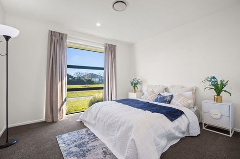 Photo of property in 1 Woodford Avenue, Woodend, 7610