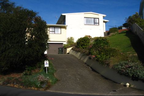 Photo of property in 35 Pioneer Crescent, Helensburgh, Dunedin, 9010